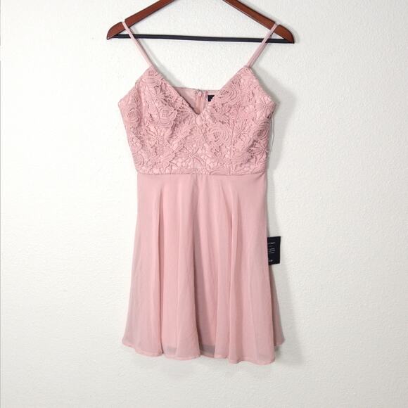 Lulus Dresses & Skirts - NEW Lulus Women’s Dress Barbiecore Romantic Pink Lace Midi V-Neck Size Small